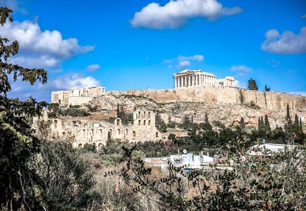 Καιρός - Τσατραφύλλιας: Οι περιοχές με έως συν 10 βαθμούς πάνω από το κανονικό