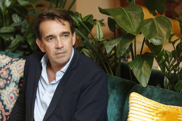 Peter Frankopan: «Αν δεν μας αρέσουν οι ηγέτες που ψηφίζουμε, ας κατηγορήσουμε τον εαυτό μας»