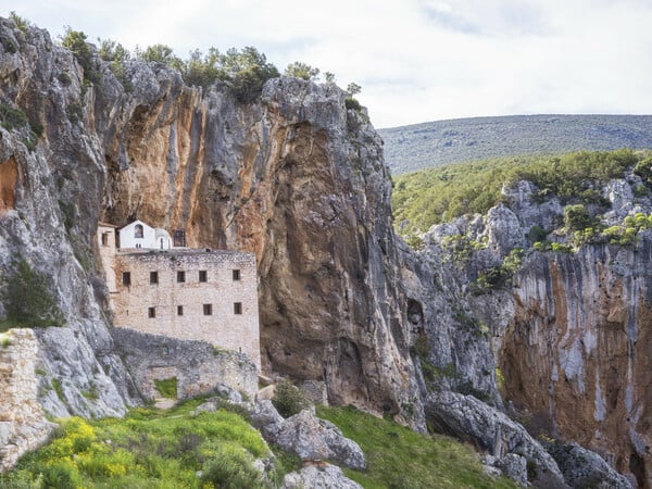 Μονή Αγίου Δημητρίου Αυγού, Δίδυμα