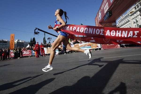 Εικόνες από τον 13ο Ημιμαραθώνιο της Αθήνας - Οι νικητές και τα μηνύματα