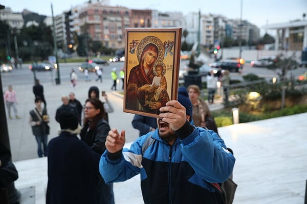 Ανοικτή για το κοινό η Εθνική Πινακοθήκη – Τα ίχνη του βανδαλισμού θα παραμείνουν ως τεκμήριο της επίθεσης