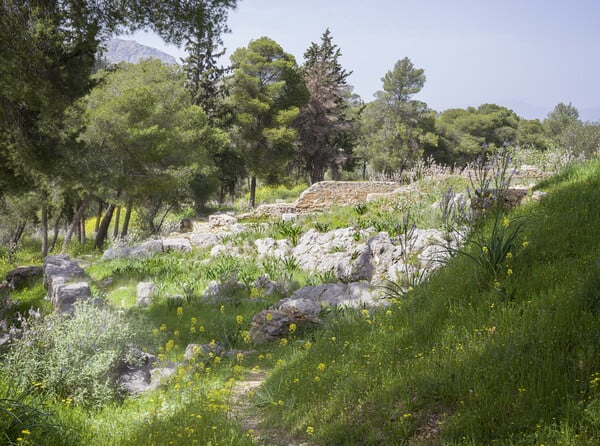 Ιερά Απόλλωνος Δειραδιώτη και Αθηνάς Οξυδερκούς