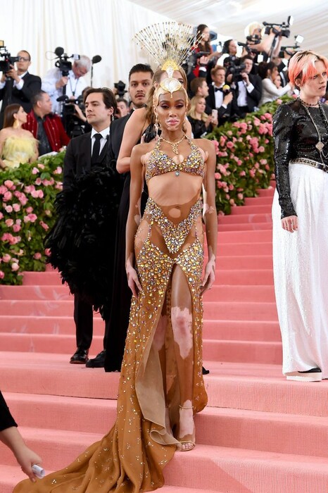 Met Gala 2019: Οι διάσημοι στο κόκκινο χαλί - Φέτος οι εμφανίσεις ήταν πιο εκκεντρικές από ποτέ