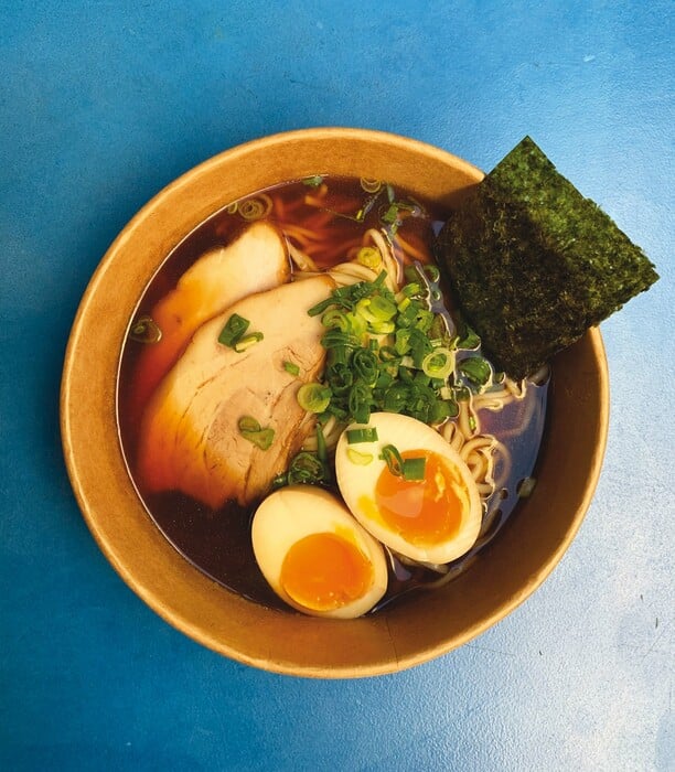 Σλουρπ! Η σούπα ramen τρώγεται κάνοντας θόρυβο