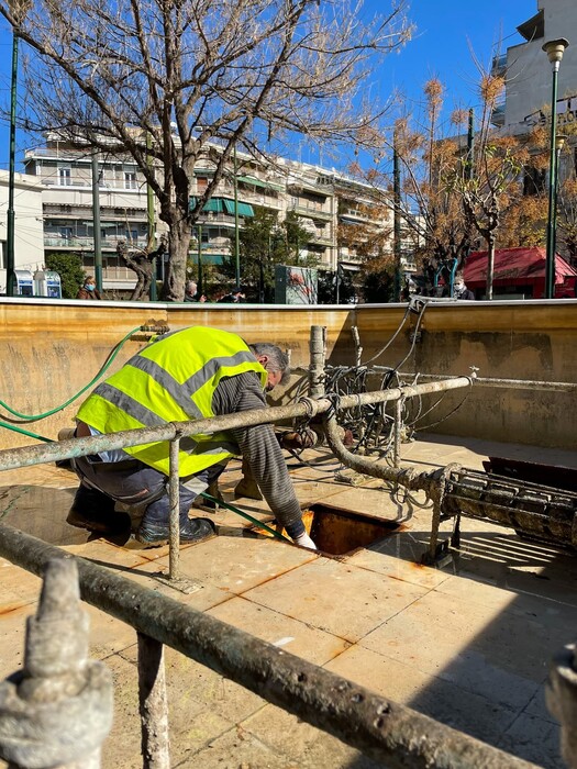 Δήμος Αθηναίων: Σχέδιο αναβίωσης 34 σιντριβανιών σε πλατείες της πόλης