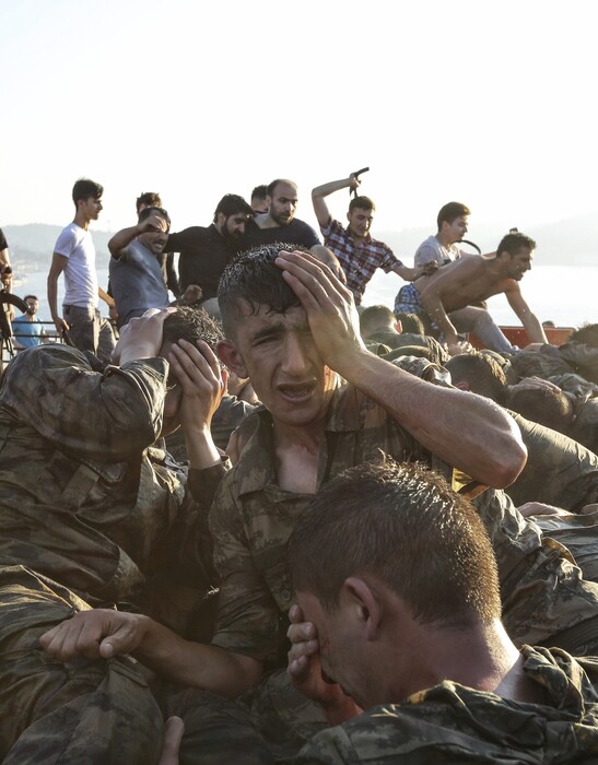 Η νύχτα που άλλαξε τα πάντα στην Τουρκία