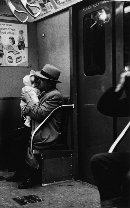 Οι σπάνιες πρώιμες φωτογραφίες της Diane Arbus