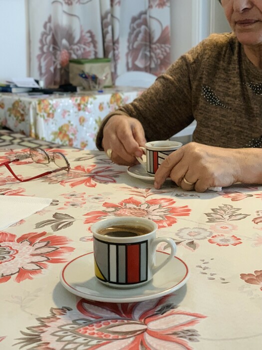 Η Σαπφώ γυρίζει τον κόσμο δημιουργώντας αναμνήσεις και συνταγές