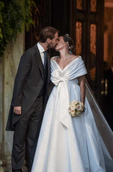 Φίλιππος Γλύξμπουργκ– Νίνα Φλορ: Βασιλικός γάμος στη Μητρόπολη – Η εντυπωσιακή άφιξη της νύφης 