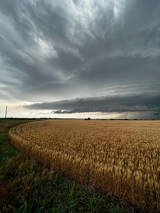 Weather Photographer of the Year: Μαγικά ουράνια τόξα, κεραυνοί και ακραία καιρικά φαινόμενα