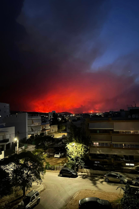 Απόκοσμες εικόνες από τη φωτιά στην Αλεξανδρούπολη- «Χάθηκε» ο ήλιος 