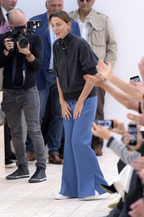 Το μετέωρο βήμα της Phoebe Philo