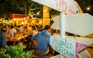 Ένα Taco Bar στη Μεξικάνικη Αυλή των Fridays