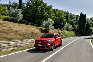 Το Fiat 500X Sport σε προκαλεί να το οδηγήσεις