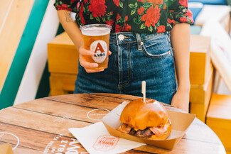 Burger Fest 2019: Δοκιμάσαμε την μπίρα που θα συνοδεύσει τα burgers σας