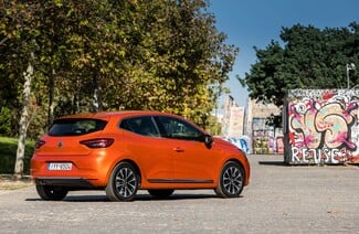 Το νέο Renault Clio προσφέρει κορυφαία ασφάλεια 5 αστέρων