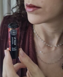 Simply Herbal: Τα lip balm που θα ενυδατώσουν τα χείλη σας τον φετινό χειμώνα