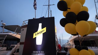 Το Schweppes δίνει χαρακτήρα στο ελληνικό καλοκαίρι