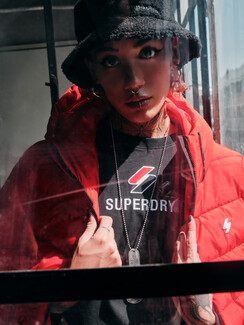 Superdry: Η νέα συλλογή αποτελεί ωδή στη μοναδικότητα