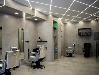 Showtime Barber Club: Ένα σύγχρονο barbershop ανοίγει τις πόρτες του στο κέντρο του Κολωνακίου