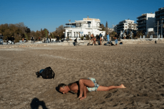 EXI(S)T: Αποτυπώνοντας τις διάφορες διαστάσεις του ανθρώπινου κόσμου