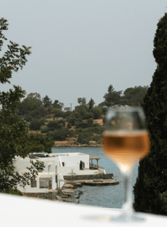 Η bluegr Hotels & Resorts φέρνει τα πιο εκλεκτά cocktails στις ακτές της Κρήτης