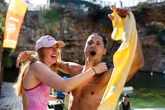 Red Bull Cliff Diving: Αθλητικό υπερθέαμα στη Λίμνη Βουλιαγμένη