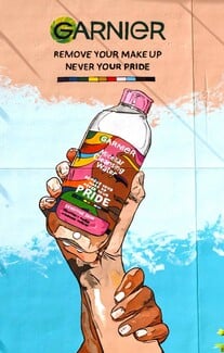 «Remove your makeup, never your pride»: Η Garnier στηρίζει τον μήνα υπερηφάνειας με ένα Pride Michellar Water