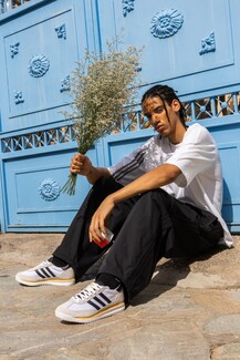 Τα SL 72 ανθίζουν μέσα από τη νέα καμπάνια των adidas Originals