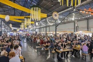 Beer Factory Festival: Η καρδιά της Αθήνας θα “αφρίσει” και θα μυρίσει κριθάρι, μαγιά και λυκίσκο