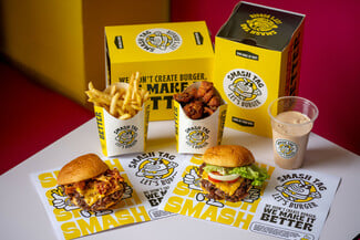 Smashtag: Τα πιο viral smash burgers της Ιταλίας προσγειώθηκαν στην Αθήνα