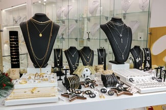 Στο Lavi Jewellery, στο Χαλάνδρι, κάθε κόσμημα είναι κυριολεκτικά μοναδικό 