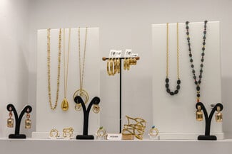 Στο Lavi Jewellery, στο Χαλάνδρι, κάθε κόσμημα είναι κυριολεκτικά μοναδικό 