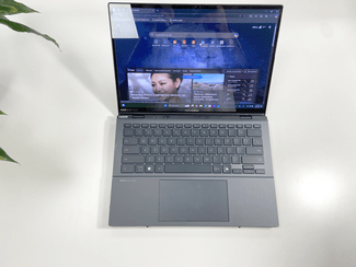 Zenbook Duo 2025: Το μέλλον των laptop είναι διπλό