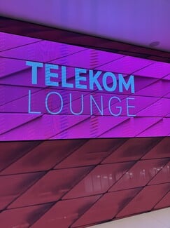 WORLD PASS powered by Telekom: Ποδοσφαιρικό ταξίδι για τον αγώνα Μπάγιερν Μονάχου -Σλόβαν Μπρατισλάβας