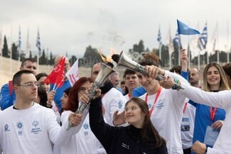 Special Olympics Hellas: Η Φλόγα της Ελπίδας ξεκίνησε το ταξίδι της για το Τορίνο σε μια συγκινητική τελετή