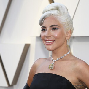 Όσκαρ 2019: Η Lady Gaga φόρεσε το μεγαλύτερο κίτρινο διαμάντι στον κόσμο