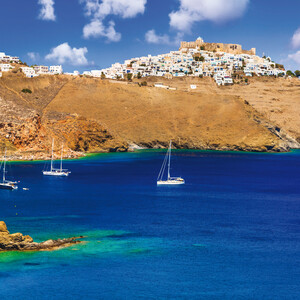 Astypalaia 4.0: Πώς ένα απομακρυσμένο νησί της Ελλάδας μετατράπηκε σε πρότυπο βιωσιμότητας και ανάπτυξης.