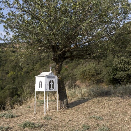 Αυτή είναι μια συλλογή υπογραφών στην οποία ελάχιστοι θα υπογράψουν. Πολύ κακώς.