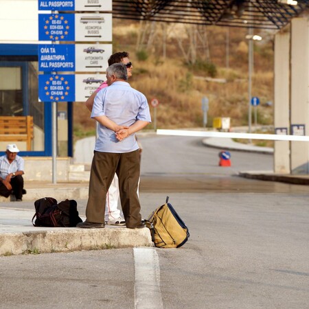 Η Ελλάδα κλείνει τα σύνορα στους πολίτες της Σερβίας