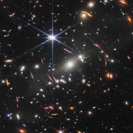 Η πρώτη εικόνα του διαστημικού τηλεσκοπίου James Webb – Μία «ματιά» στο φωτεινό παρελθόν του σύμπαντος