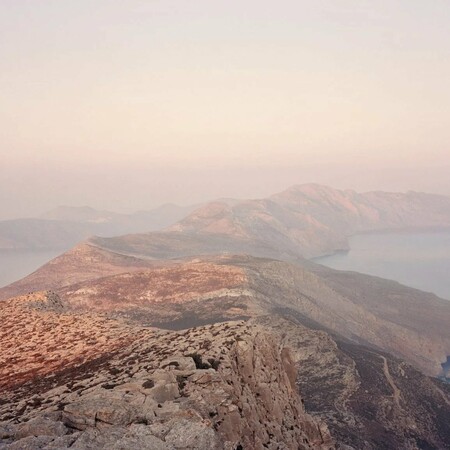 Les Rochers Fauves: Η ανέγγιχτη, άγρια ομορφιά της Αμοργού