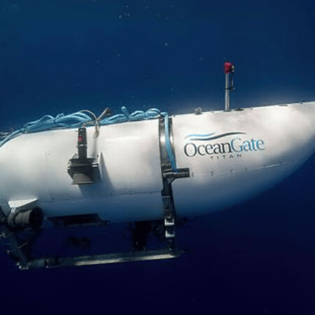 Υποβρύχιο Titan: Ανασύρθηκαν τα πρώτα συντρίμμια από το μοιραίο βαθυσκάφος