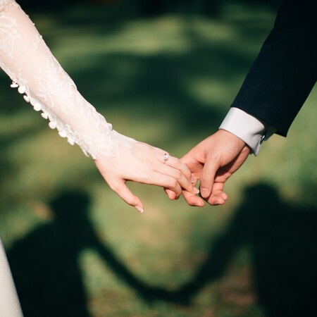 Μέλλουσα νύφη δεν μπορεί να παντρευτεί γιατί φαίνεται δεσμευμένη με σύμφωνο συμβίωσης με άγνωστο άντρα 