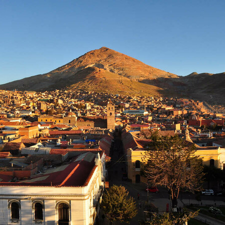 Μέσα στα καταρρέοντα ανθρακωρυχεία του Cerro Rico 