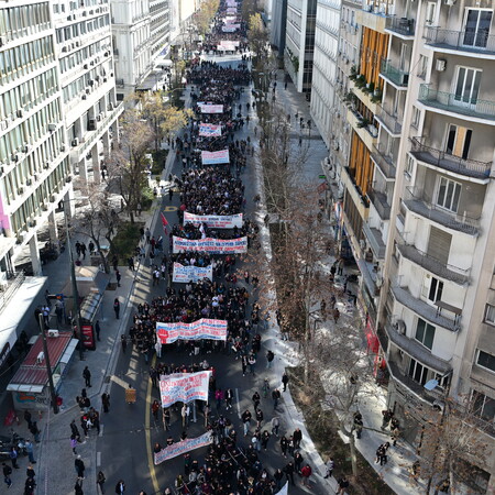 Μαζικότατο το πανεκπαιδευτικό συλλαλητήριο στην Αθήνα