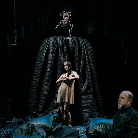 «Περλιμπίν και Μπελίσα», «Pietà», «Χόρεψέ με πατέρα», «Γύρισε Πίσω»