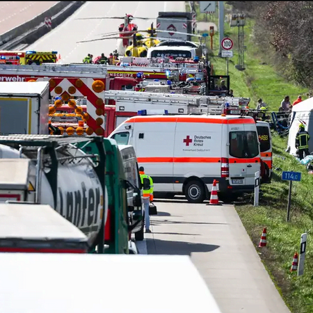 Γερμανία: Πέντε νεκροί από ανατροπή λεωφορείου κοντά στη Λειψία