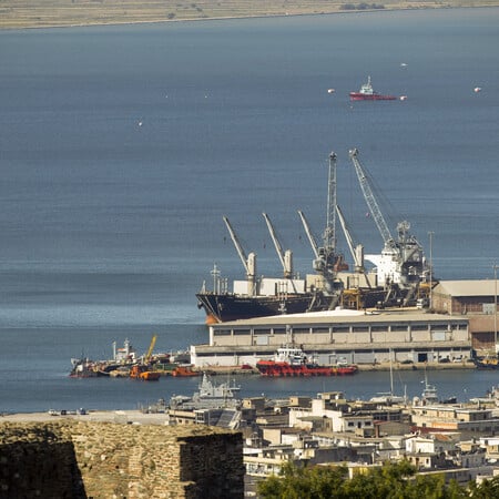 Στο λιμάνι της Θεσσαλονίκης σήμερα το μεγαλύτερο πλοίο που έχει υποδεχτεί ποτέ