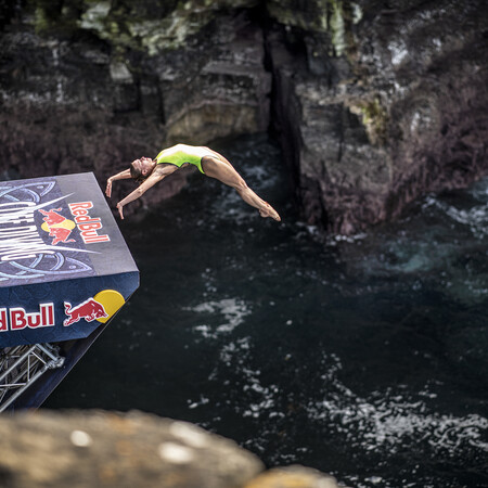 Red Bull Cliff Diving: Πως να προπονηθείς για βουτιές από τα 27 μέτρα